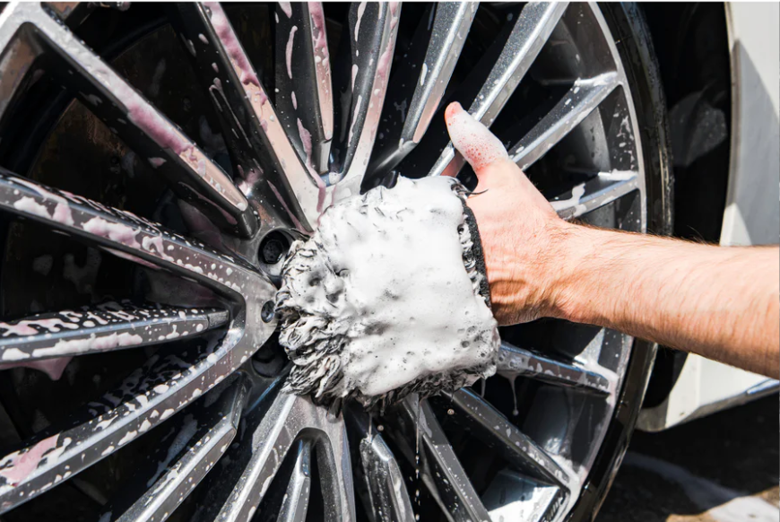 Microfiber Wheel Mitt
